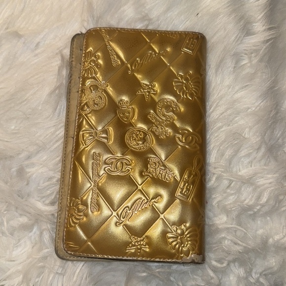 CHANEL Gold Leather Embossed Lucky Symbols L Yen Wallet GUC - Picture 6 of 9